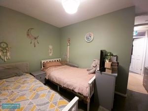 Bedroom- click for photo gallery